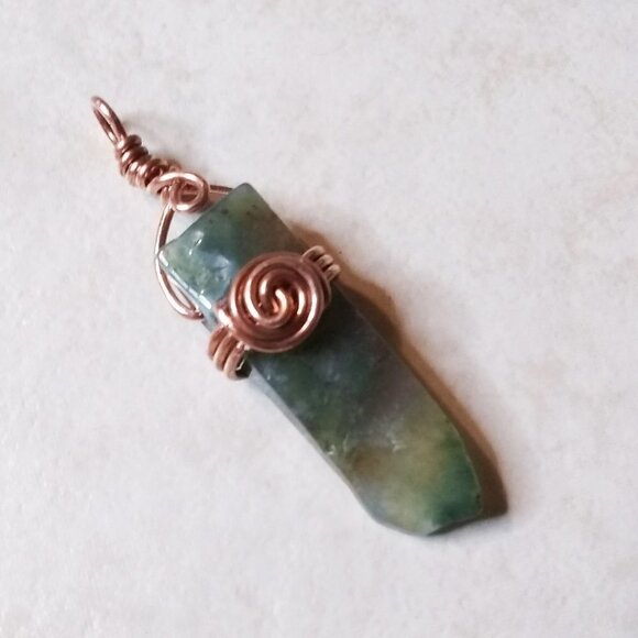 🍂🍁🍃 3/$25! Green Natural Agate Bar Pendant. Minimalist Copper Wire Wrap Bail - Picture 6 of 8